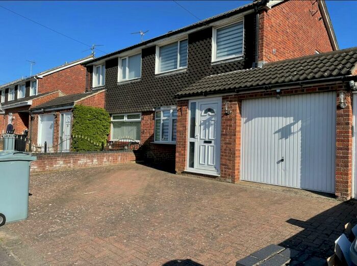 3 Bedroom House To Rent In Fifth Avenue, Grantham, NG31