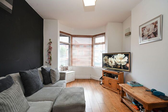 2 Bedroom Terraced House For Sale In Winchester Road, Salford, M6