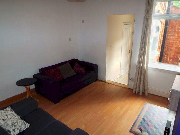 3 Bedroom Terraced House To Rent In Heeley Road, Selly Oak, Birmingham, B29