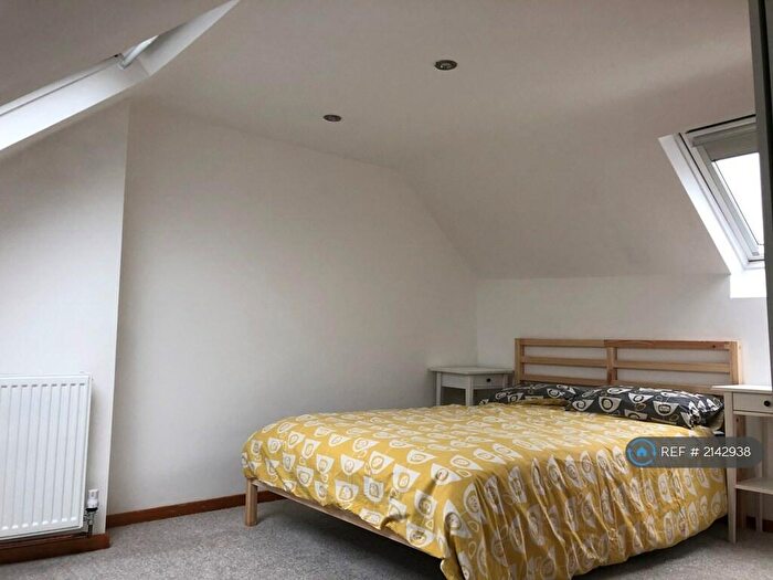 3 Bedroom Terraced House To Rent In Loxley View Road, Sheffield, S10