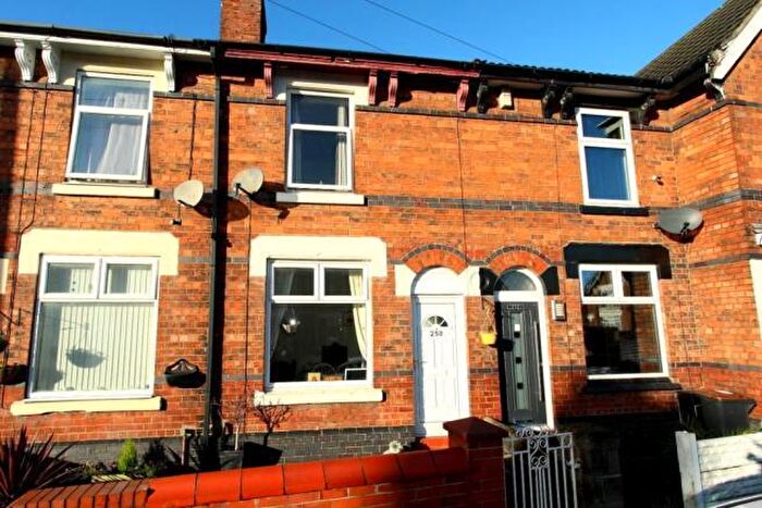 2 Bedroom Terraced House To Rent In Broad Street, Crewe, CW1