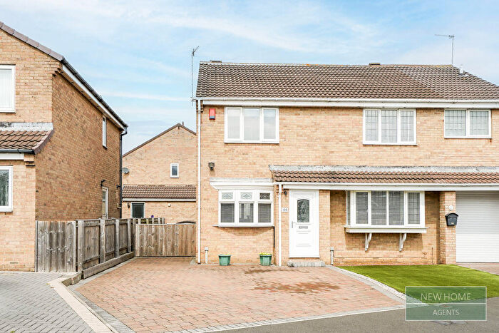 2 Bedroom Semi Detached House For Sale In Seaton Close, Gateshead, NE10
