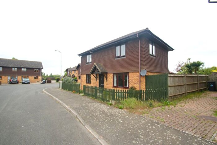 4 Bedroom Detached House To Rent In Courtenay Road, Deal, Kent, CT14