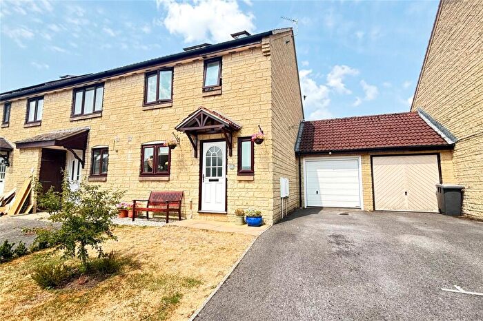 4 Bedroom End Of Terrace House For Sale In The Old Batch, BA15