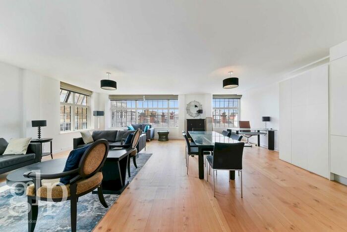 2 Bedroom Flat To Rent In Marshall Street, Soho, W1F