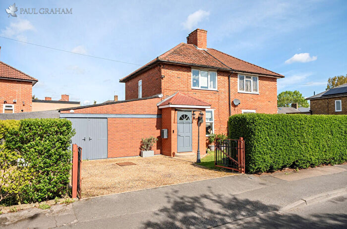 2 Bedroom Semi-Detached House For Sale In Welbeck Road, Carshalton, SM5