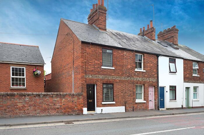 2 Bedroom Terraced House To Rent In Spring Road, Abingdon On Thames, Oxfordshire, OX14