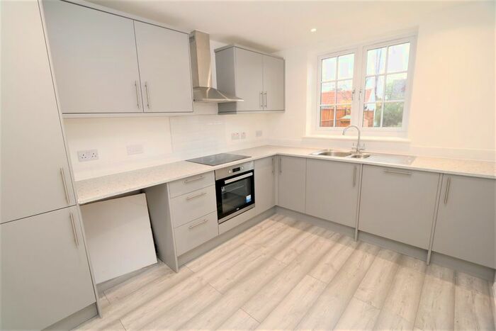 3 Bedroom Semi-Detached House To Rent In Rawlins Gardens, Wootton, MK43