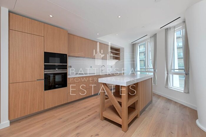 3 Bedroom Flat To Rent In L-, Prospect Way, Battersea, SW11