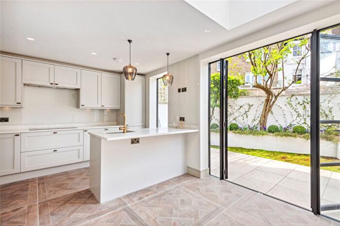 4 Bedroom Flat To Rent In Fulham Park Gardens, London, SW6