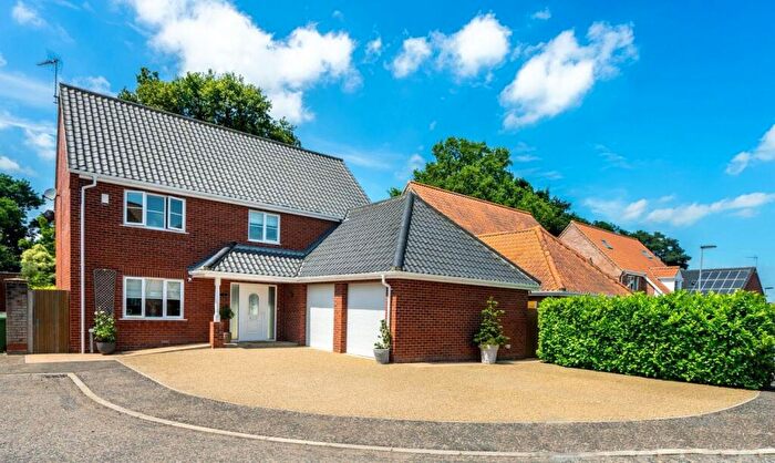 4 Bedroom Detached House For Sale In Mulberry Tree Close, Filby, Great Yarmouth, NR29