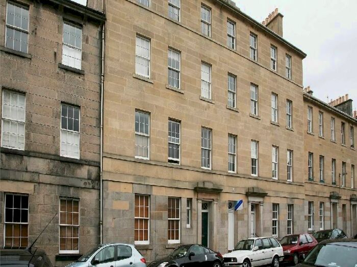 1 Bedroom Flat To Rent In Cheyne Street, Stockbridge, Edinburgh, EH4