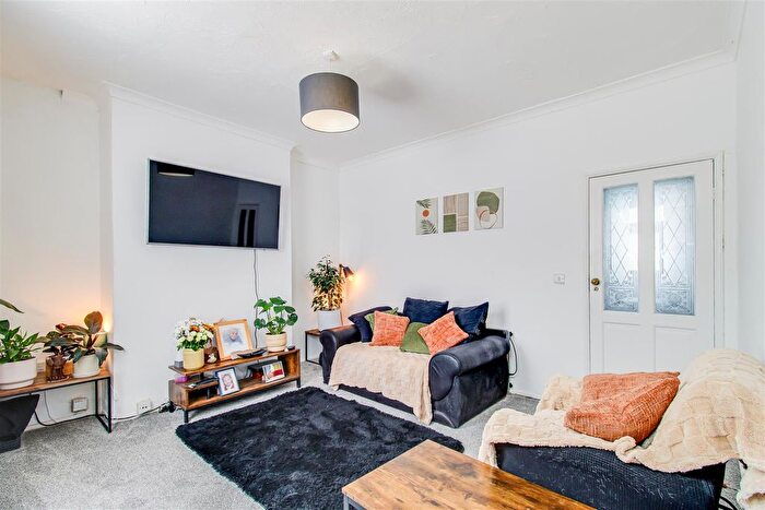 2 Bedroom Semi-Detached House For Sale In Lee Brigg, Normanton, WF6