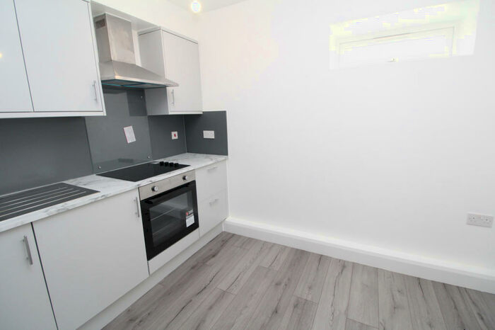 Studio To Rent In College Road, Bromley, BR1