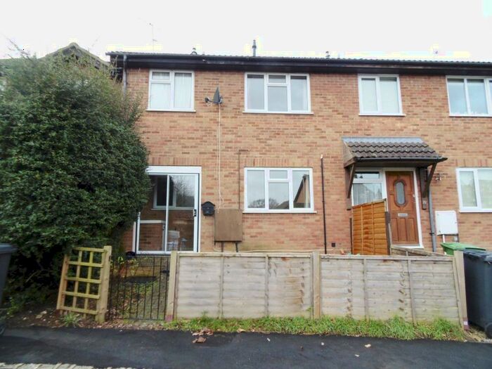 2 Bedroom Terraced House To Rent In Thumwood, Chineham, RG24