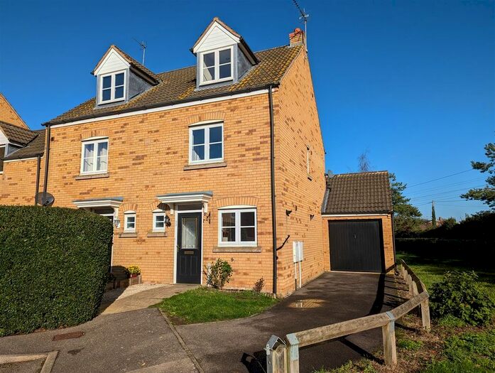 3 Bedroom Terraced House To Rent In Fishers Bank, Littleport, Ely, CB6
