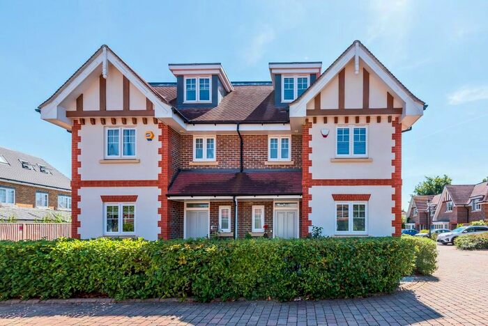 4 Bedroom Property To Rent In Parker Gardens, Old Windsor, Windsor, SL4