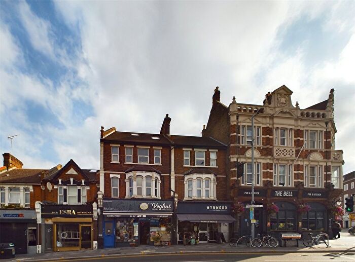 2 Bedroom Flat To Rent In Chingford Road, Walthamstow, London, E17
