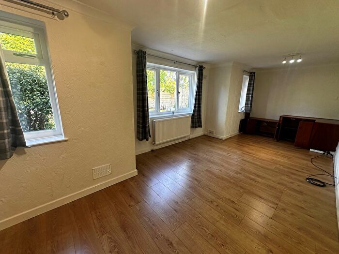 2 Bedroom End Of Terrace House To Rent In Cheadle Hulme, Cheadle, SK8