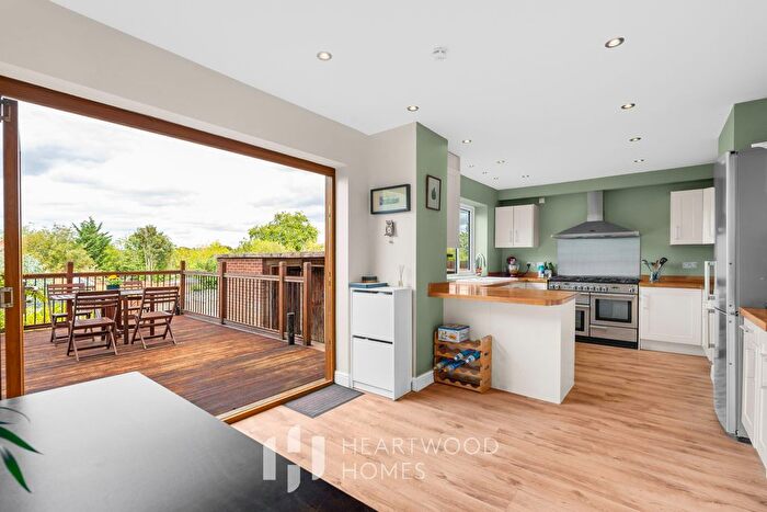 4 Bedroom Terraced House For Sale In Wallingford Walk, St. Albans, AL1
