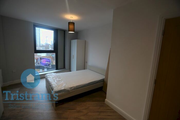 Studio To Rent In , Zephyr Building, - Students Preferred, NG1