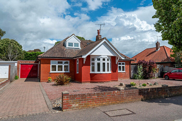 3 Bedroom Detached Bungalow For Sale In Dellwood Avenue, Felixstowe, IP11