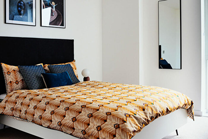 1 Bedroom Apartment To Rent In Uncle New Cross, New Cross Road, London, SE14