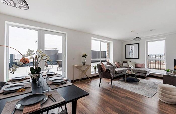 2 Bedroom Flat For Sale In Dylon Riverside, Lower Sydenham, London, SE26