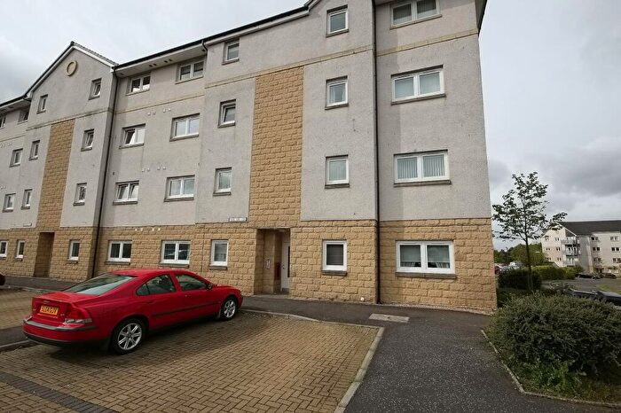 2 Bedroom Flat To Rent In Hawk Brae, Livingston, EH54