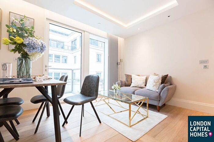 1 Bedroom Flat To Rent In Milford House, Strand, London, WC2R