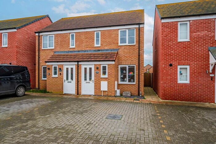 2 Bedroom Semi Detached House For Sale In Howes Road, Bradwell, NR31