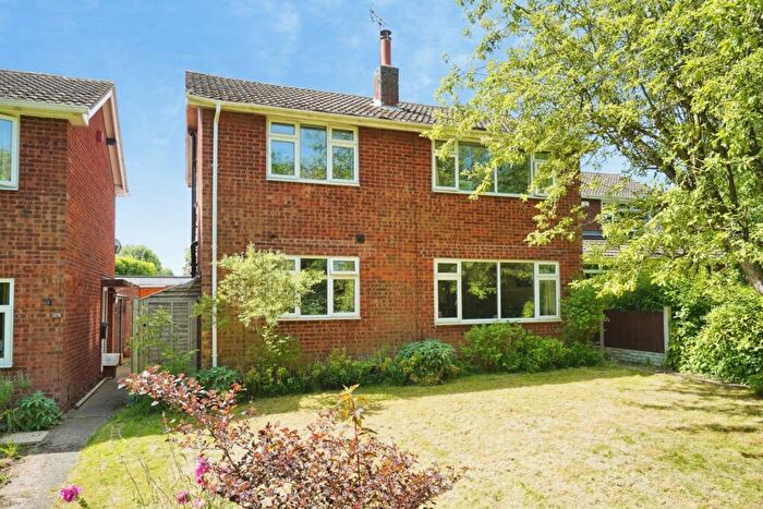3 Bedroom Detached House For Sale In St. Michaels Drive, Appleby Magna, Swadlincote, Leicestershire, DE12