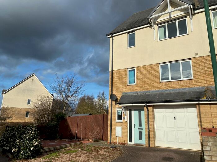 5 Bedroom End Of Terrace House To Rent In Clement Drive, Sugar Way, Peterborough, PE2
