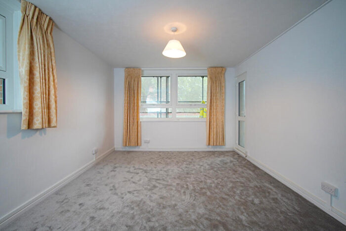 2 Bedroom Property To Rent In Littlecross House, Phipps Street, Southville, BS3