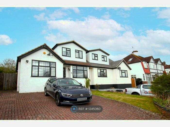 4 Bedroom Semi-Detached House To Rent In Charterhouse Road, Orpington, BR6