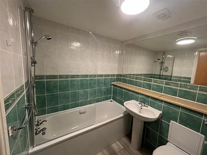 2 Bedroom Flat To Rent In Trinity Court, Blackness Avenue, Dundee, DD2