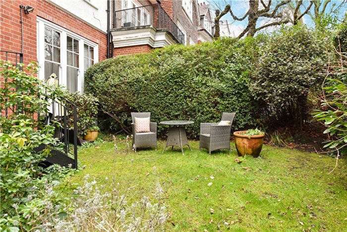 2 Bedroom Flat For Sale In Heath Drive, London, NW3