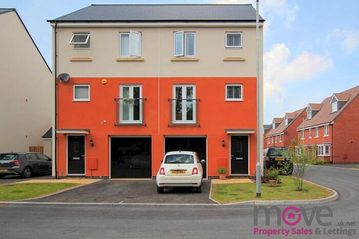 4 Bedroom Semi-Detached House To Rent In Clay Pit Grove, Cheltenham GL51
