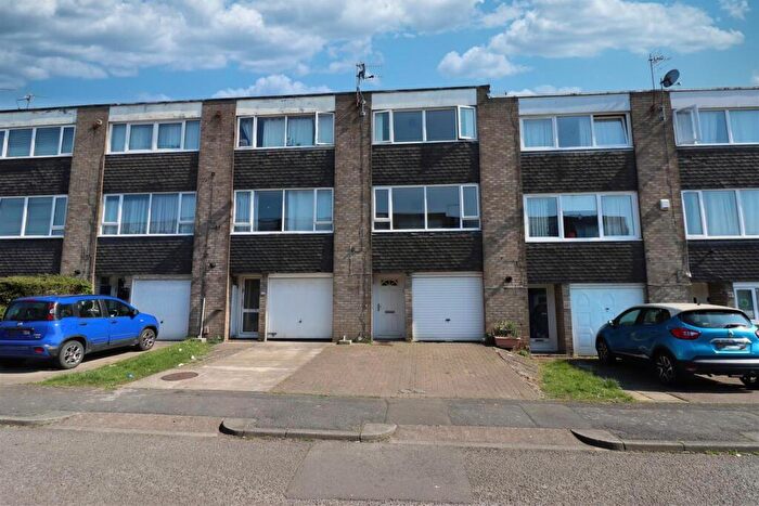 3 Bedroom Property To Rent In Trent Road, Corby, NN17