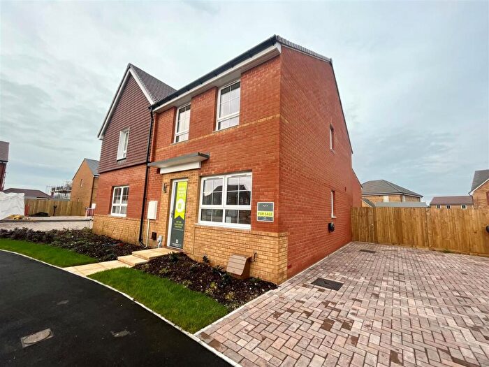 3 Bedroom Semi-Detached House For Sale In Quarterjack Park, Wimborne, BH21