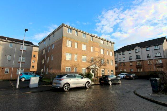 2 Bedroom Flat To Rent In Bobbins Gate, Paisley, PA1