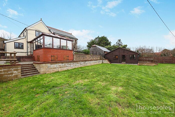 4 Bedroom Detached House For Sale In Caulbourne Lane, Yarmouth, PO41