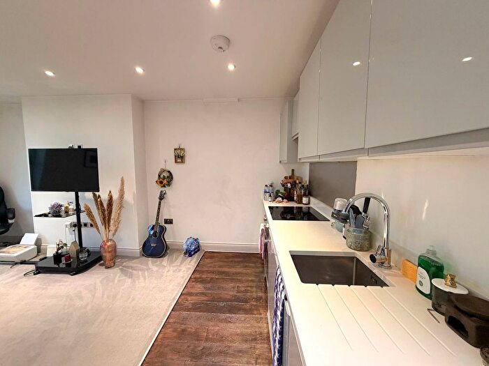 1 Bedroom Flat To Rent In Elgin Avenue, Maida Vale, London, W9