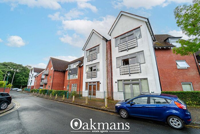 2 Bedroom Flat For Sale In Middlepark Drive, Northfield, Birmingham, West Midlands, B31