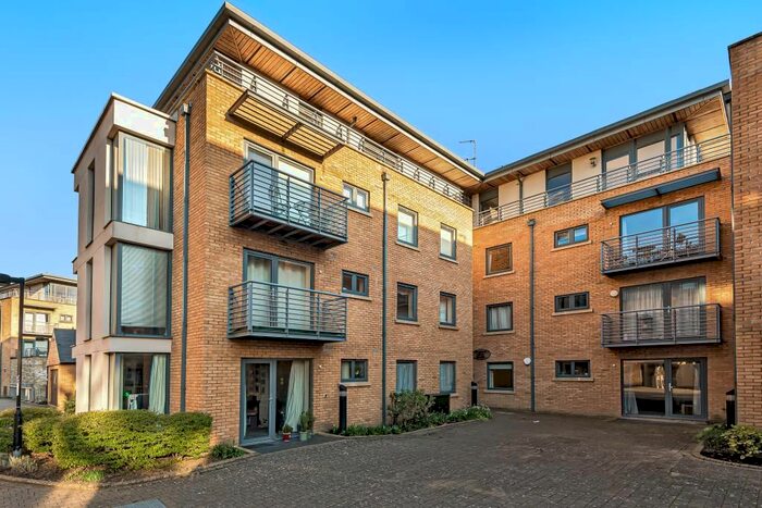 1 Bedroom Flat For Sale In City Centre, Oxford, OX1