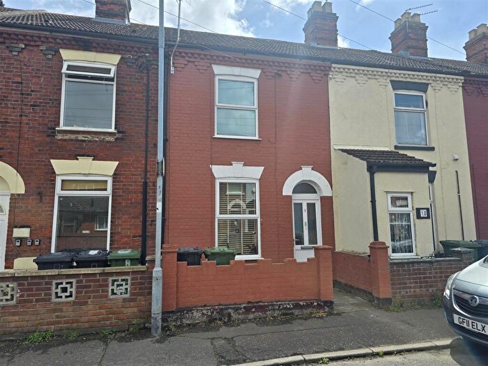 2 Bedroom Block Of Apartments For Sale In Isaacs Road, Great Yarmouth, NR31