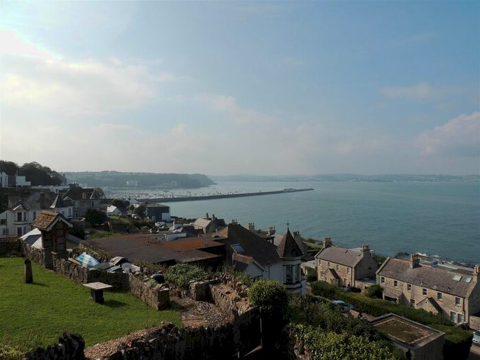 2 Bedroom Flat To Rent In Victoria Road, Brixham, TQ5