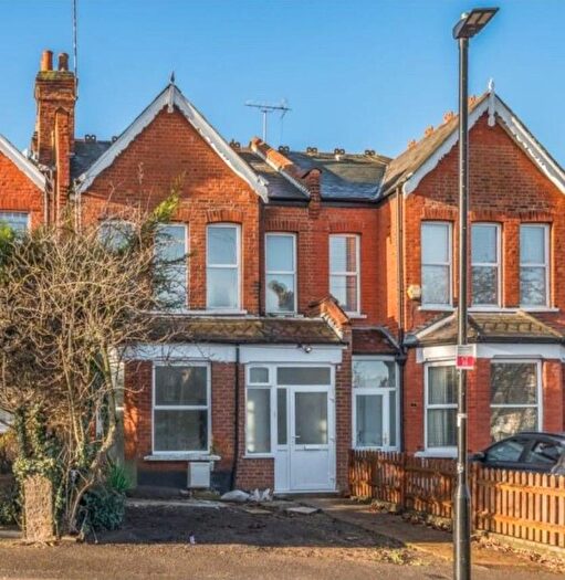 5 Bedroom Terraced House To Rent In Coppetts Road, London, N10
