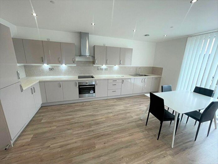 3 Bedroom Flat To Rent In Creative Road, London, SE8