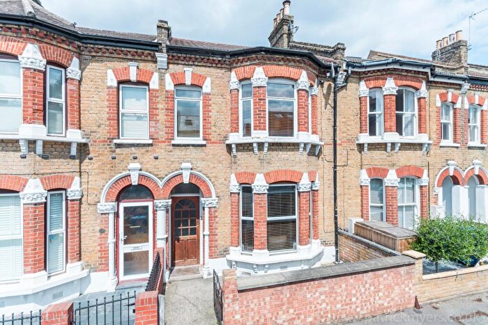 1 Bedroom Flat To Rent In Hansler Road London, SE22